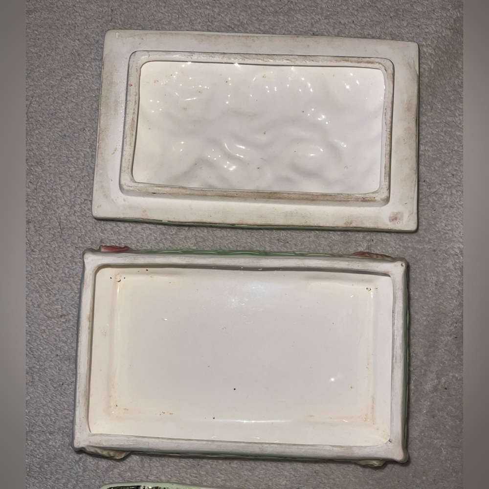 Antique Fairyland Import Victorian Style Ceramic Rose Trinket Box & Soap Dishes - Picture 3 of 7